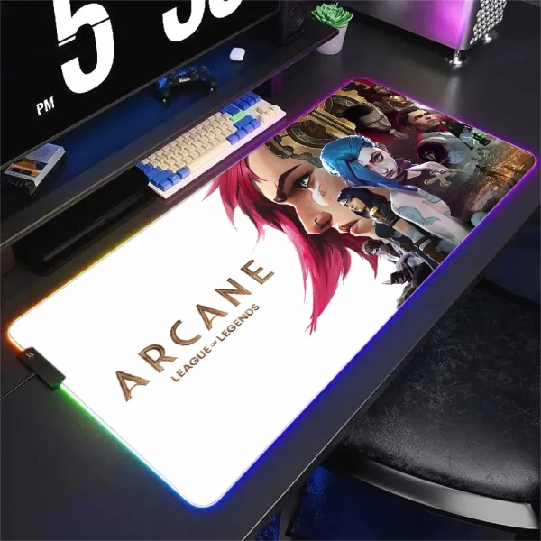Grand Tapis de Souris Gaming XXL RGB avec Design Anime Jinx Arcane - Confort et Durabilité Assurés pour Gamers – Image 2